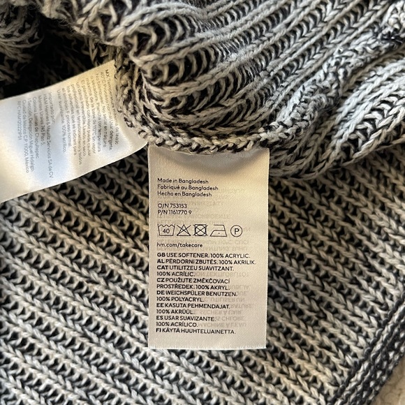 H&M Knit Sweater - Picture 3 of 3